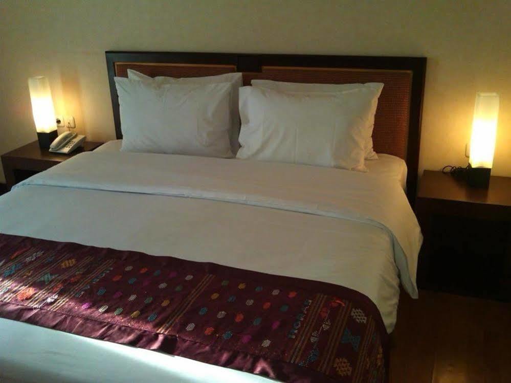 فندق مانادوفي  فندق ومركز سوتانراجا للمؤتمرات والترفيه المظهر الخارجي الصورة